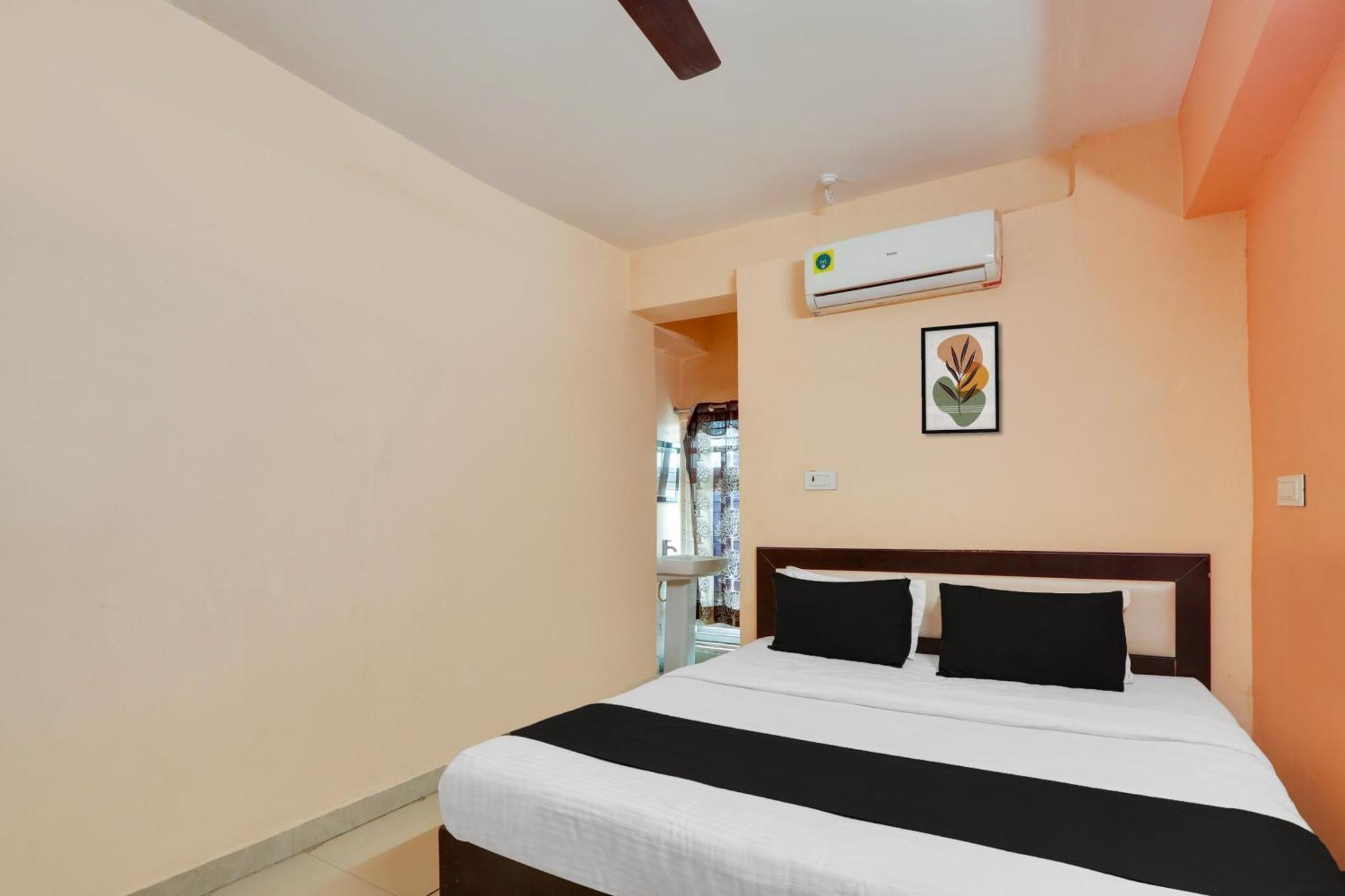 Hotel O Grand Hotel And Lodge Sangareddy Exterior foto